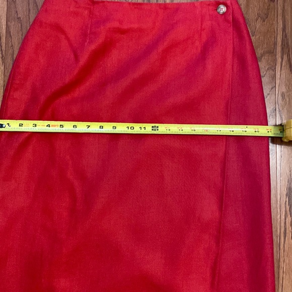 Bridgewater red linen wrapped classic long skirt- size 12 - Picture 8 of 10